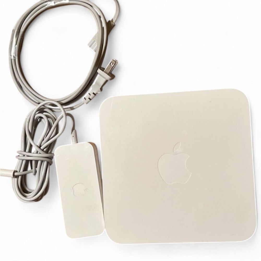 Apple Airport Express Wireless Router A1354 w/ Power Adapter